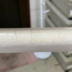 O2505-467 木製 ハンガーラック キズ 汚れありの画像