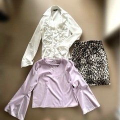 ロングハット、バック、ベルト、洋服で2000円 の画像