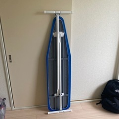 立って使うアイロンボードの画像