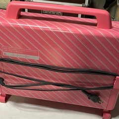 レトロな電気ストーブの画像