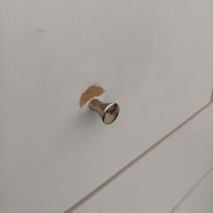 ★値下げいたしました★【ドリーム尾浜店】6段チェスト　WH/BR　※全体的に使用感あり　※キズ、スレ等あり　※天板スレあり　高さ(H)113.5×幅 (W)80× 奥行(D)39.5(cm)の画像