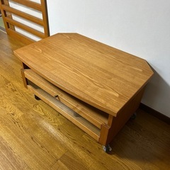 テレビ台の画像