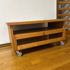 テレビ台の画像