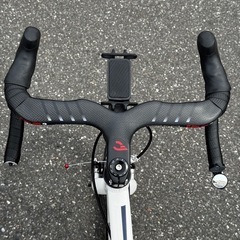 カスタムMaseratiロードバイクの画像