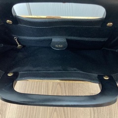 【GUCCI／グッチ】ブラックレザーハンドバッグの画像