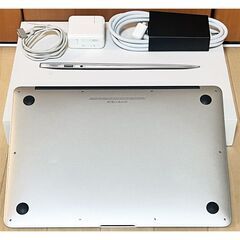 【MacBookAir 2013（13インチ）】＊充電回数81回〜Adobeアプリ入り！の画像