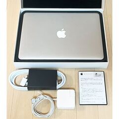 【MacBookAir 2013（13インチ）】＊充電回数81回〜Adobeアプリ入り！の画像