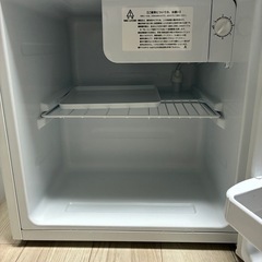 24年製 小型冷蔵庫  AR-49　の画像