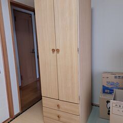 縦長洋ダンス