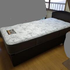 シモンズ！美品！マットレスのみ、ベッドのみも可能