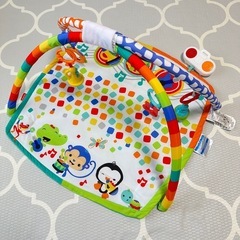 フィッシャープライス　おねんねジム　ベビージム　楽器　音楽