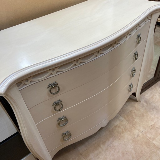 LYNN HOLLYN　4段チェスト　アイボリー 44000円