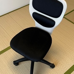 デスクチェア
