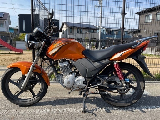 オレンジ HONDA CBF125 滋賀県から (キョロちゃん) 大津のホンダの中古