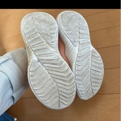 キッズ　スニーカー ピンクグレー 　アディダス　18 adidas 子供靴の画像