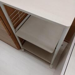 ★ジモティー割あり★簡易レンジ台　WH　※キズあり　高さ(H)132×幅 (W)49× 奥行(D)40(cm)の画像