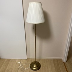 フロアランプ　照明