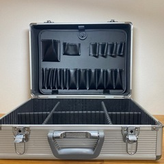 アルミアタッシュケース　工具箱