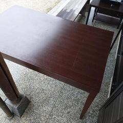ダイニングテーブル　テーブルの画像