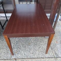 ダイニングテーブル　テーブル