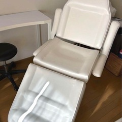 ベッド　アイラッシュ　ネイル　マッサージベッド