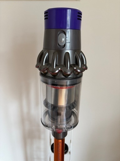 取引中【ダイソン掃除機】Dyson Cyclone V10 Fluffy