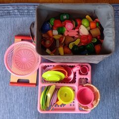食器・野菜などたくさん！