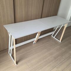 ただで譲ります。横長スリムテーブル。