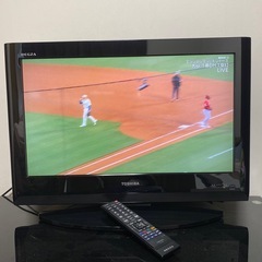 TOSHIBA 液晶テレビ　REGZA  26インチ　2010年製　アンテナ線付き