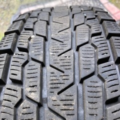 ヨコハマ　アイスガード　スタッドレス　バリ山
の画像