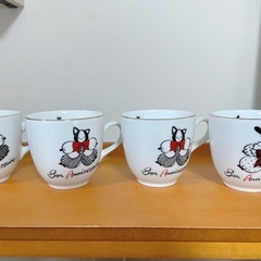 カップツリースタンド&コーヒーカップ4個の画像