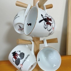 カップツリースタンド&コーヒーカップ4個の画像