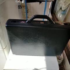 (値下げしました)アタッシュケース