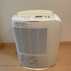 パナソニック衣類乾燥除湿機F-YZM60-Wの画像