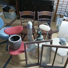 椅子、ストーブなど