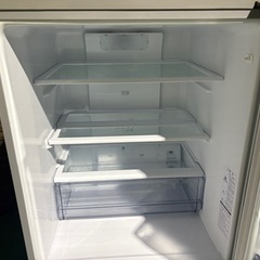 [配送無料]272L冷蔵庫売ります。の画像