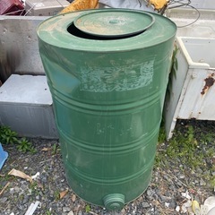 米麦貯蔵機　ドラム缶