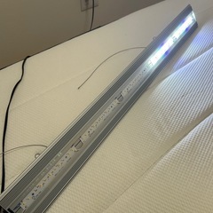 【値下げ！！！！】【ジャンク品】アクロ ＴＲＩＡＮＧＬＥ ＬＥＤ ＧＲＯＷ　900の画像