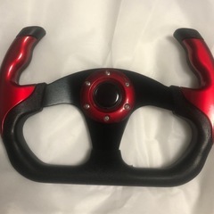 ステアリング　赤