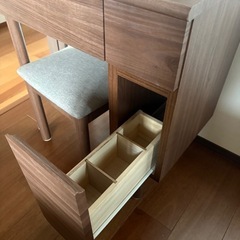 STORA(ストラ)ドレッサー　収納　鏡台の画像