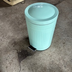 ダストボックスの画像