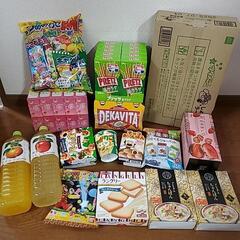 食品　お菓子　飲料　ラーメン
