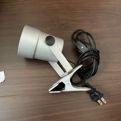 ［最終値下］クリップライト　LED球付きの画像