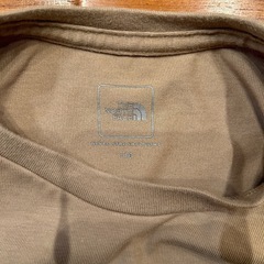 美品　THE NORTH FACE ベージュ Tシャツ 110の画像