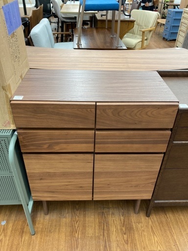 キャビネット　13,200円