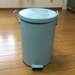 ゴミ箱
