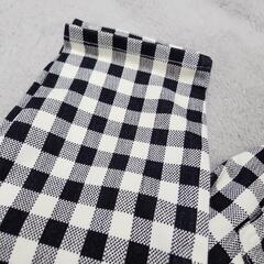 新品タグ付き　UNIQLO　プリントクロップドレギンスパンツ　の画像