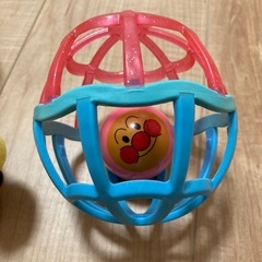 アンパンマンぬいぐるみ、オーボールのセットの画像