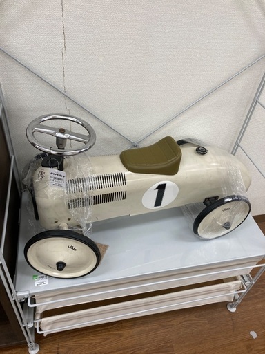 レーシングカー　インテリアとして　16,500円