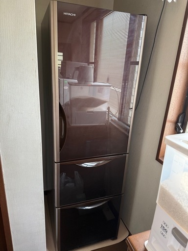 【6月中に取りに来て頂ける方】HITACHI 冷蔵庫 315L